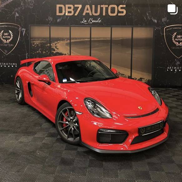 Porsche GT4