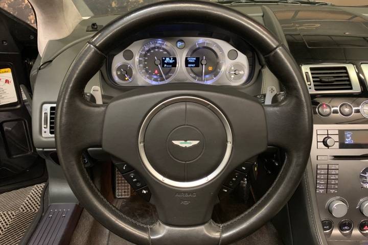 Aston Martin Db9 Volante 6.0 V12 455 Carnet Aston