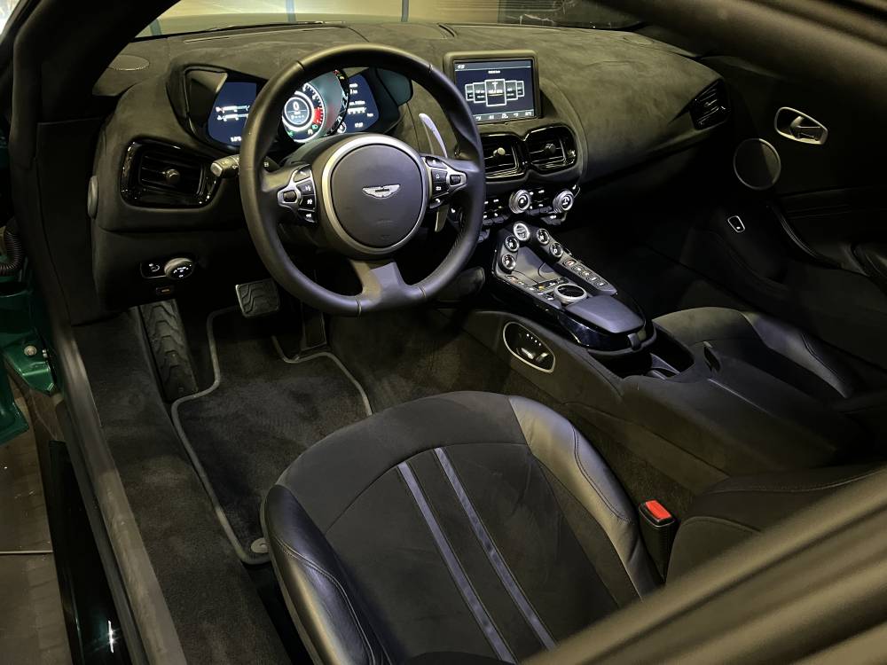 Aston Martin V8 Vantage Coupé V8 4.0 Biturbo 510 ch / Viridian Green / TVA / Pas de Malus