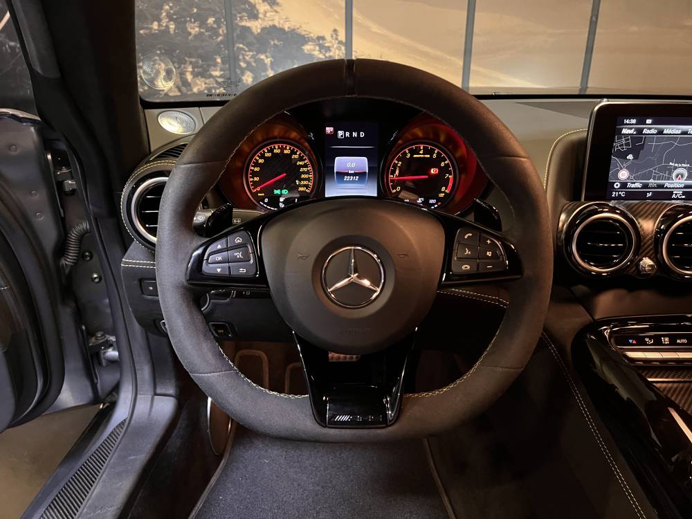 Mercedes Benz AMG GTR V8 4.0 585 ch / Track pack / Pas de malus / Carbone